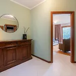 R Glicine House *