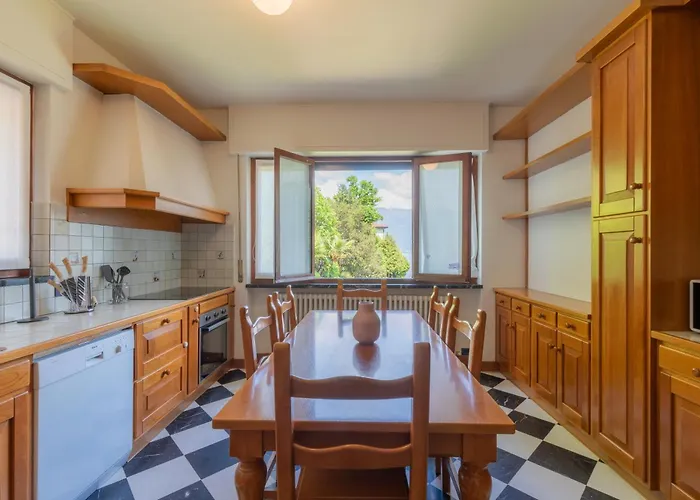 Apartment R Glicine House